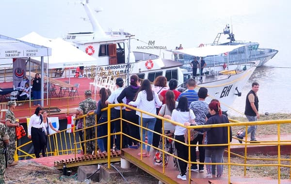 Buque hospital atendió a más de 1.500 personas en Alberdi