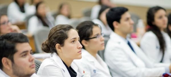 Solo 2% de carreras acreditadas en Paraguay son de institutos superiores