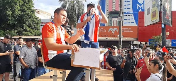 DNCP anula licitación de pupitres en Ciudad del Este