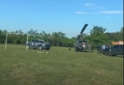 Helicóptero militar aterriza de emergencia con ministro a bordo