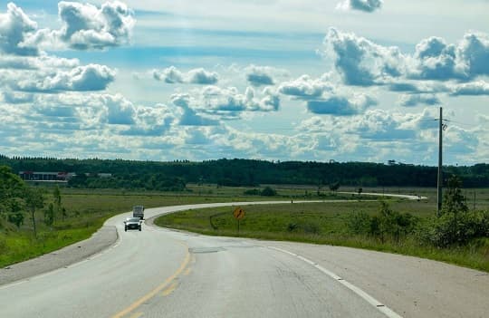 Pronostican inicio de semana con ambiente fresco a cálido