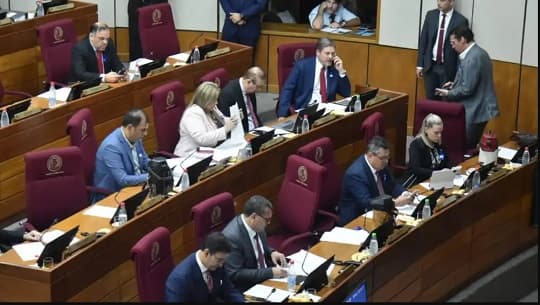 Senadores proponen crear el Ministerio de la Familia fusionando tres instituciones