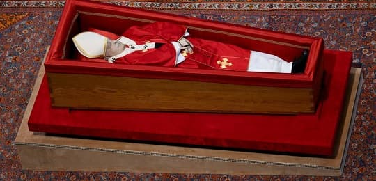 Adiós a Francisco: Basílica de San Pedro recibe al Pontífice