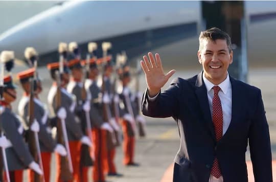 Presidencia dirige 90% de gastos en pasajes aéreos a Uela