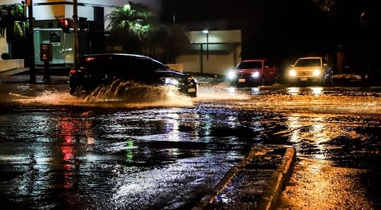 Martes con lluvias y tormentas en casi todo el país