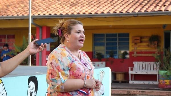 Intendenta adjudica millones a su propia estación de servicio