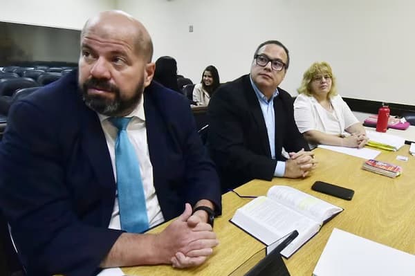 Juicio a Carlos Granada se suspende por recurso contra tribunal