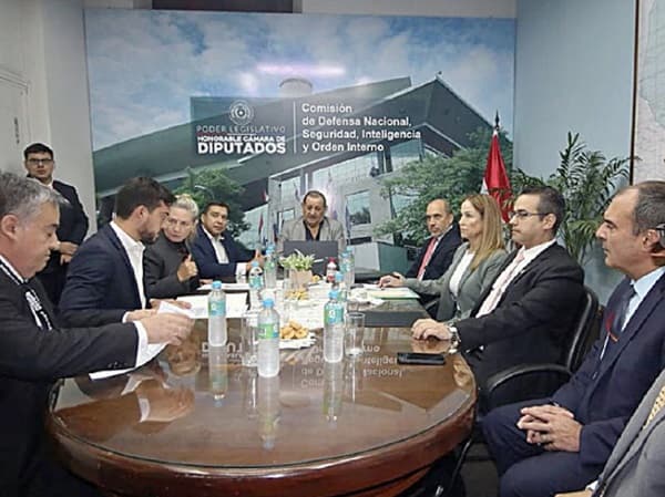 Diputados alertan sobre posible extorsión de Brasil a negociadores paraguayos