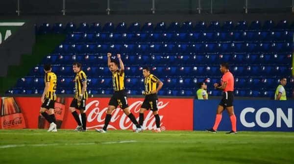 Guaraní tumba a Independiente y lidera el Grupo A de la Sudamericana