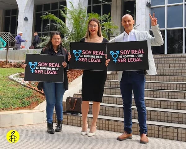 Personas trans reclaman derecho al cambio de nombre