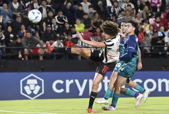 Libertad invencible: Guma domina la Libertadores con solidez