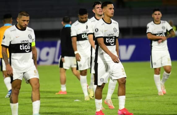 Olimpia se juega la vida ante Vélez en Asunción
