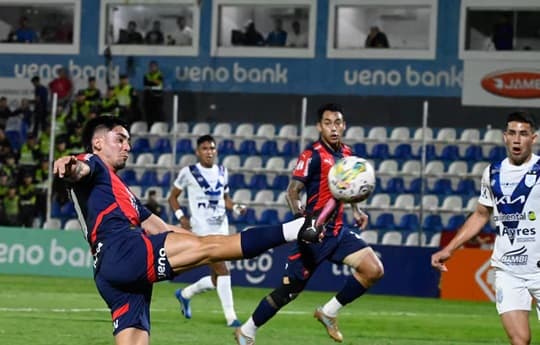Cerro Porteño empata y pierde terreno clave en la lucha por el título