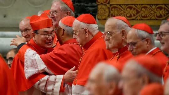 Camino al humo blanco: cardenales ya están listos para elegir al nuevo Papa