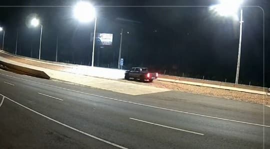 Conductor usa indebidamente rampa de emergencia en Ypacaraí