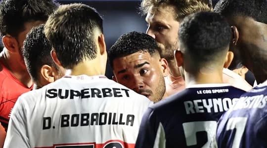 Damián Bobadilla pidió disculpas tras incidente con Navarro