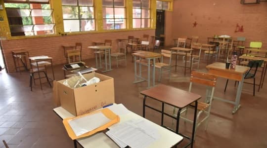 Postulantes ausentes en repetición del examen para formación docente