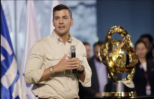 Peña admite que el salario mínimo no refleja el costo de vida