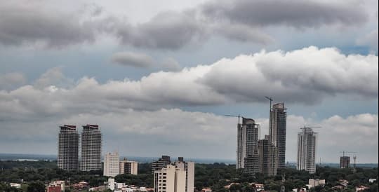 Lluvias leves e inestabilidad para este viernes en todo el país