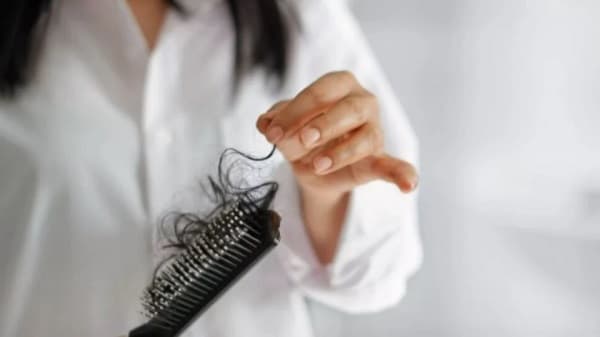 Caída del cabello posparto: causas y soluciones efectivas