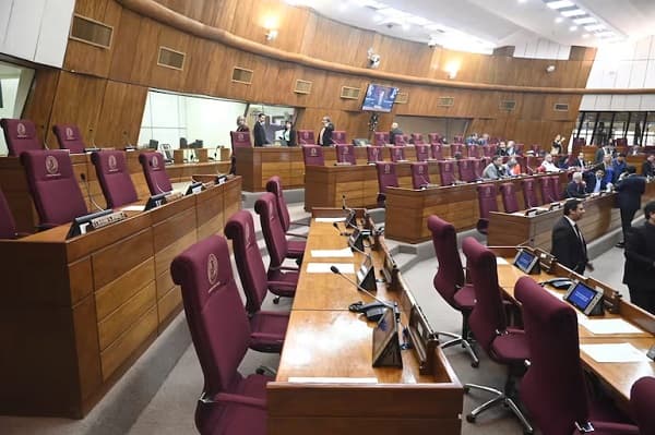 Cartismo ausente deja sin quorum sesión sobre discapacidad