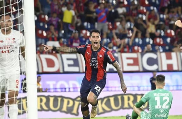 Cerro Porteño derrota a General Caballero y acecha a Libertad