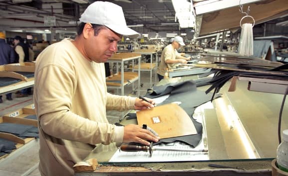 CUT exige reajuste salarial por pérdida del 22%