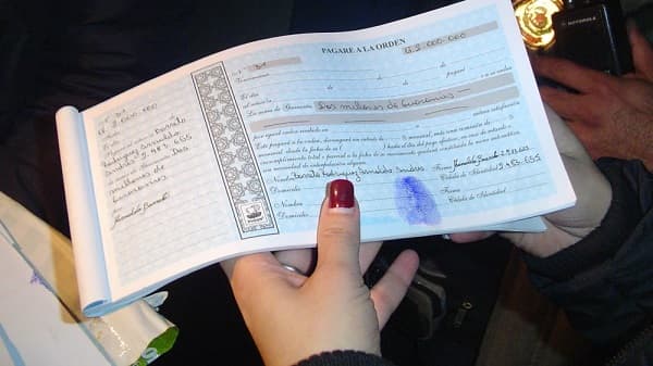 Alerta por deudas con usureros: nueve de cada 10 trabajadores está endeudado