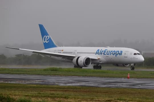 Cancelan vuelo de Asunción a Madrid por “motivos operacionales”