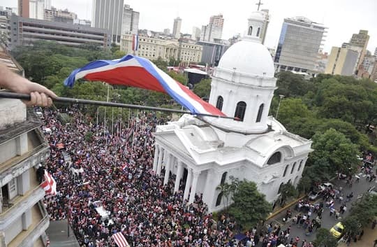 Peña aún no define asueto en caso de clasificación de la Albirroja al Mundial