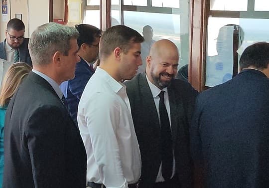 Suspenden juicio oral por agresión a Benjamín Zapag debido a reposo médico