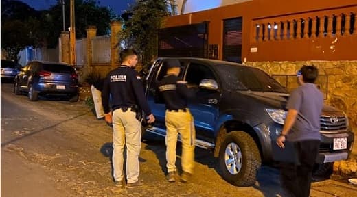 Balacera en Fernando de la Mora: muere asaltante y otro escapa