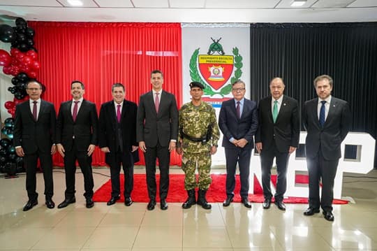 Marito se ausenta de acto militar para no coincidir con Peña y Cartes