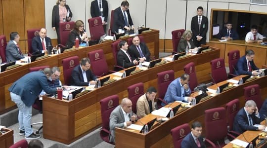 Senado aprueba subir penas a 15 años para menores