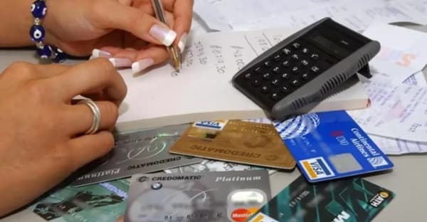 Paraguayos con deudas bancarias alcanzan 2,3 millones