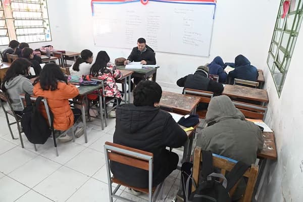 MEC: persiste falta de rubros tras cuatro meses de clases