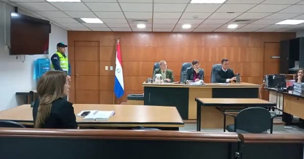 Suspenden juicio a Payo Cubas por acción pendiente