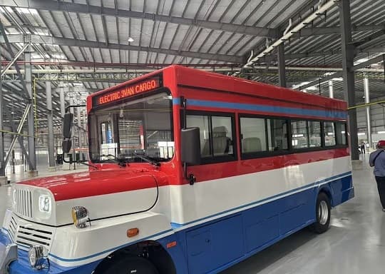 Buses filipinos con valor de G. 314 millones llegarán al país en octubre y no serán parte del transporte público urbano