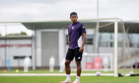 Diego León usará la 30 en el Manchester United