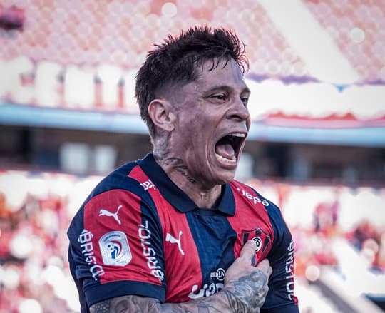 El fútbol árabe pone la mira en Juan Iturbe