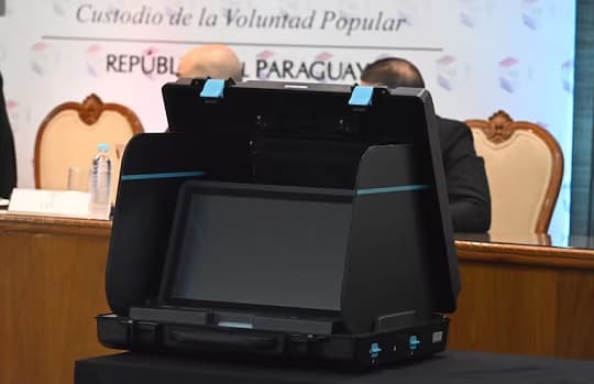 TSJE deja fuera a dos oferentes y avanza con una sola empresa para compra de máquinas de votación