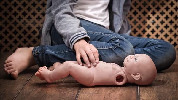 Dos docentes presos por abuso de niñas en albergue estatal