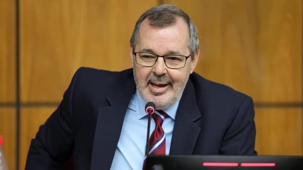 Confianza del consumidor sube, pero el ahorro se estanca