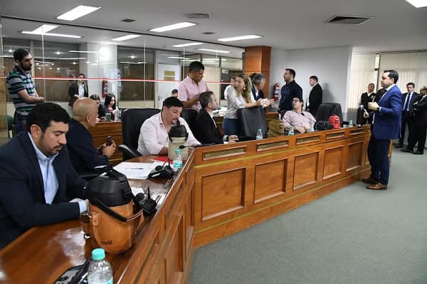 Cómplices de Nenecho en la Junta Municipal pueden ser destituidos