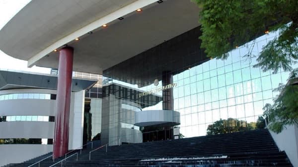 Licitaciones del Congreso con fondos taiwaneses sin control de la DNCP