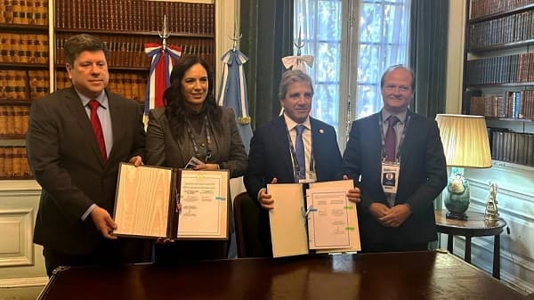 Paraguay y Argentina activan plan para gasoducto regional