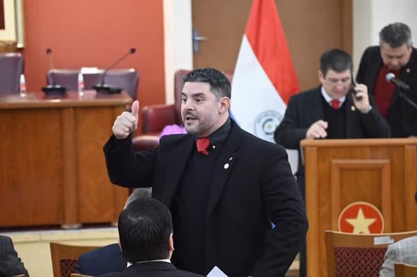 Asunción: quedan USD 127.000 en bonos y se deben USD 230 millones