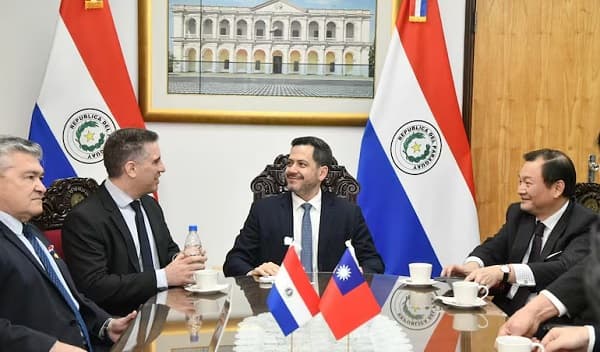 Taiwán impulsa uso de IA en salud pública paraguaya