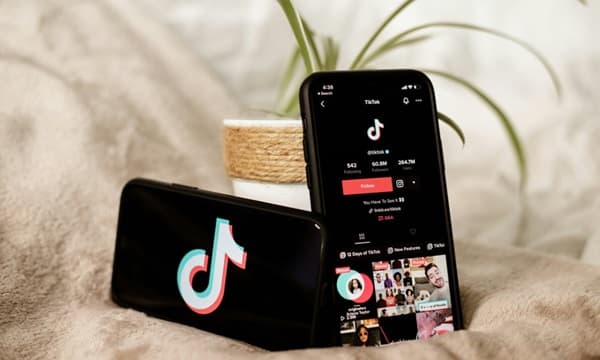 TikTok lanza notas al pie para combatir la desinformación