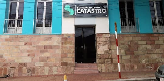 Colegio de Escribanos denuncia demoras y trabas en el Servicio Nacional de Catastro
